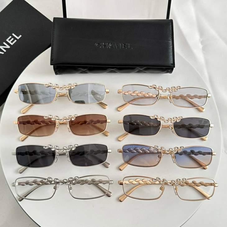 Picture of Chanel Sunglasses _SKUfw76721365fw